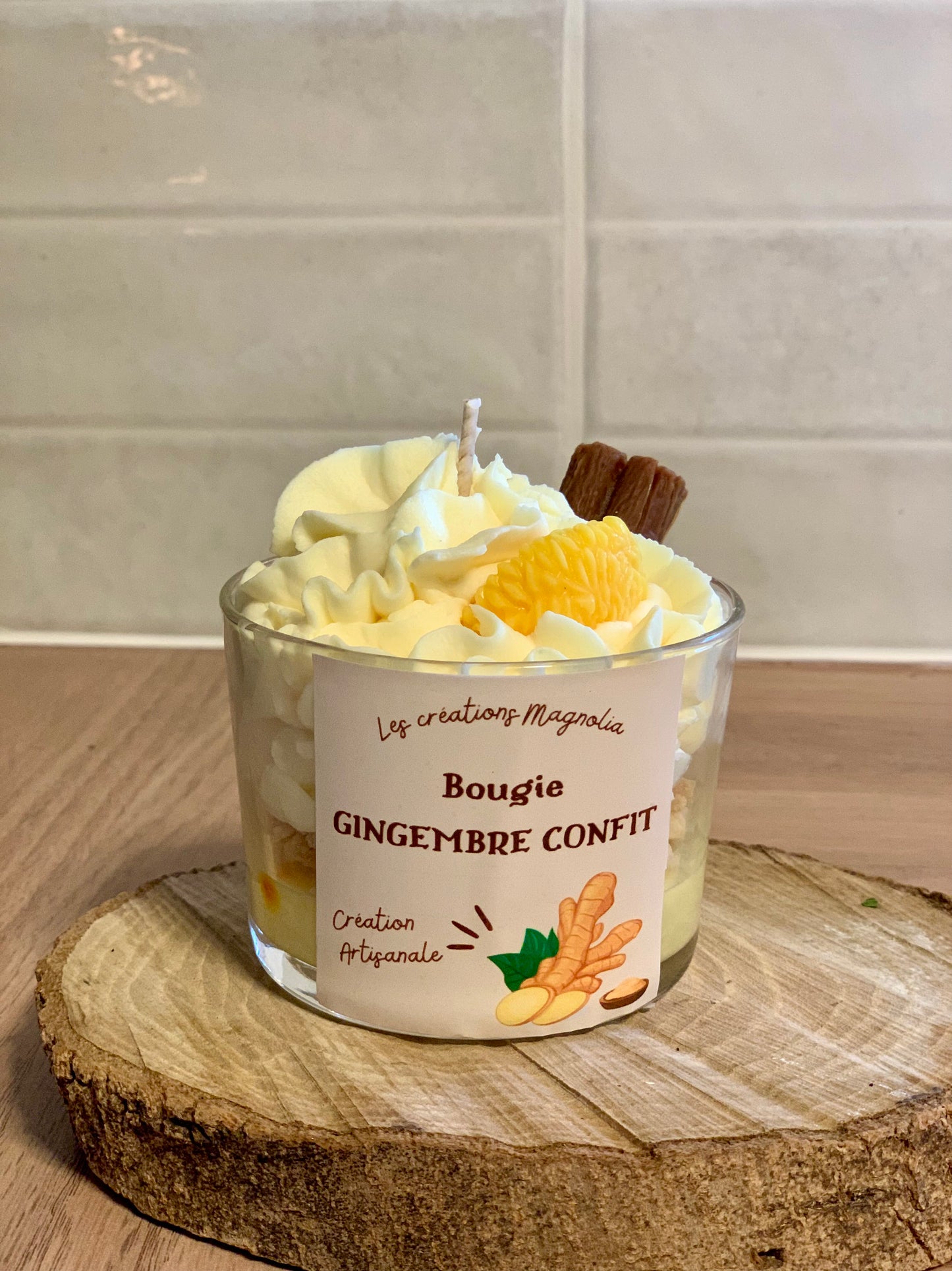 Bougie Parfumée Gingembre Confit – Un Équilibre Parfait entre Chaleur et Gourmandise
